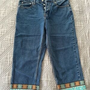 Stylish Capri Blue Jeans with Embroidered Cuffs